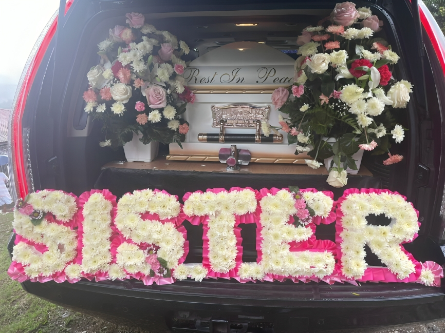 Writing Wreaths ( DAD, MOM, GRANDMA etc) $25 per letter